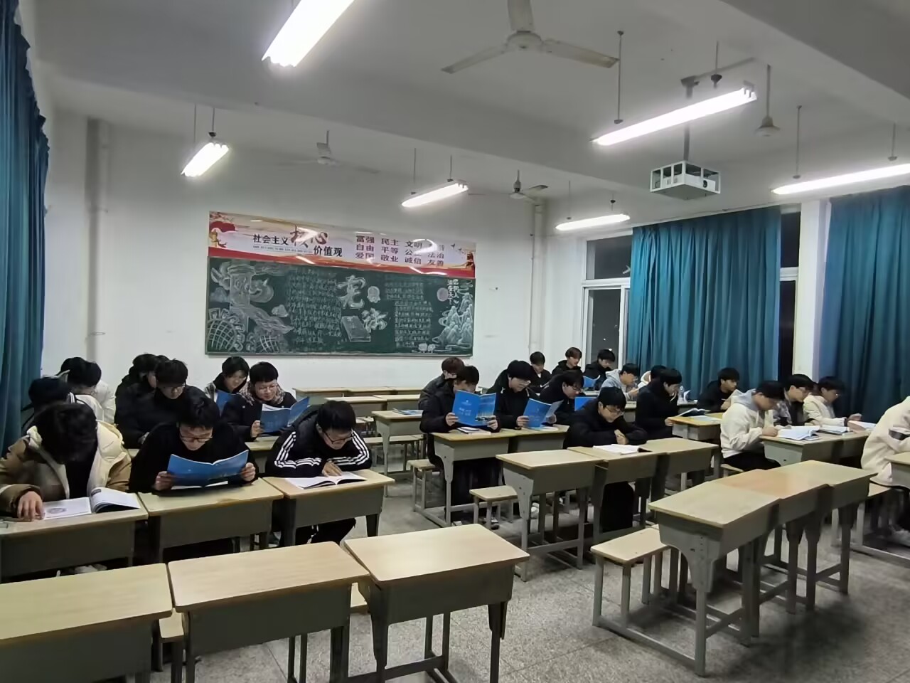 22b218.jpg